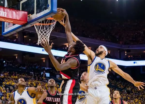 ?i=reuters%2f2017-04-20%2f2017-04-20t052644z_1258658758_nocid_rtrmadp_3_nba-playoffs-portland-trail-blazers-at-golden-state-warriors_reuters
