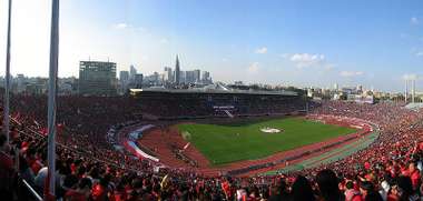 أستاد الوطني بطوكيو و الذي سيقام عليه المباراة النهائية