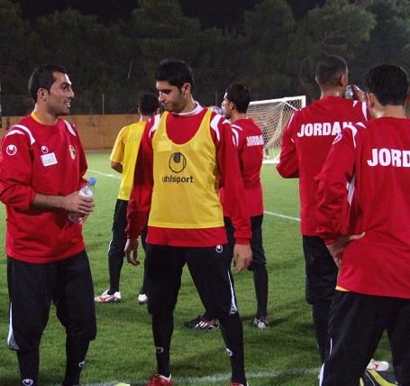 نجوم المنتخب وبالصورة لاعب ميشلين البلجيكي عبدالله ذيب ومحمد خير
