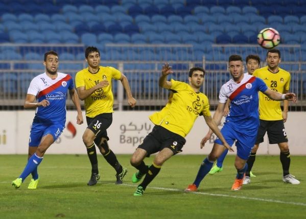 جانب  من مباراة الأهلي مع المنامة