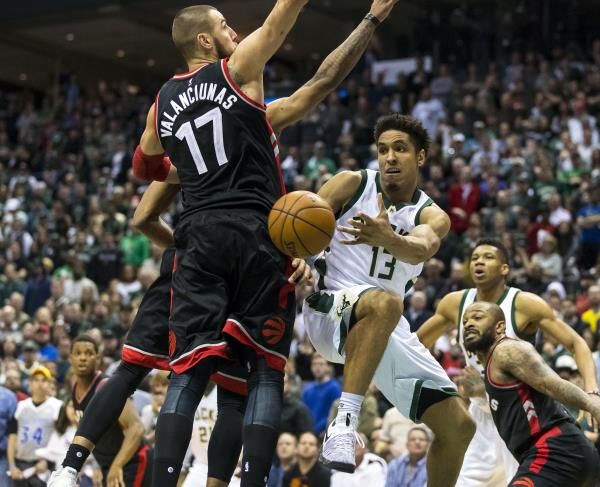 2017-04-22t214328z_1974496759_nocid_rtrmadp_3_nba-playoffs-toronto-raptors-at-milwaukee-bucks_reuters