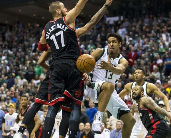 2017-04-22t214328z_1974496759_nocid_rtrmadp_3_nba-playoffs-toronto-raptors-at-milwaukee-bucks_reuters