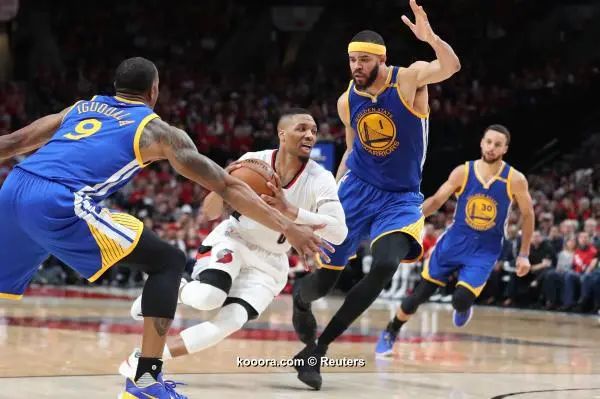 ?i=reuters%2f2017-04-23%2f2017-04-23t054431z_1328120611_nocid_rtrmadp_3_nba-playoffs-golden-state-warriors-at-portland-trail-blazers_reuters