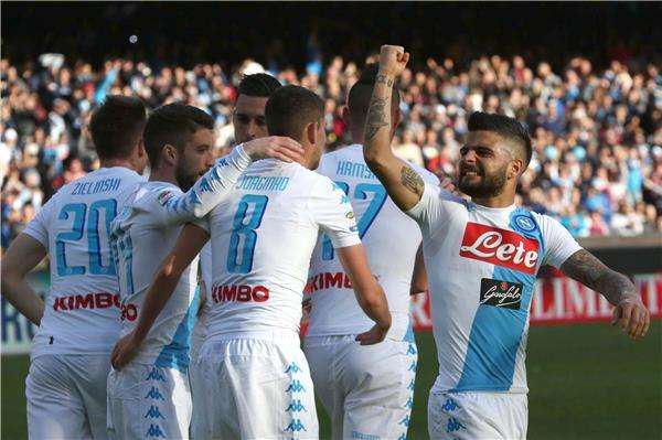 لاعبو نابولي