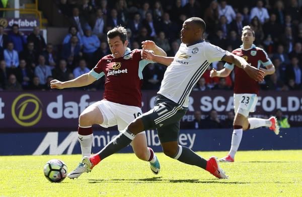 2017-04-23t133818z_135956298_mt1aci14783570_rtrmadp_3_soccer-england-bur-mun_reuters