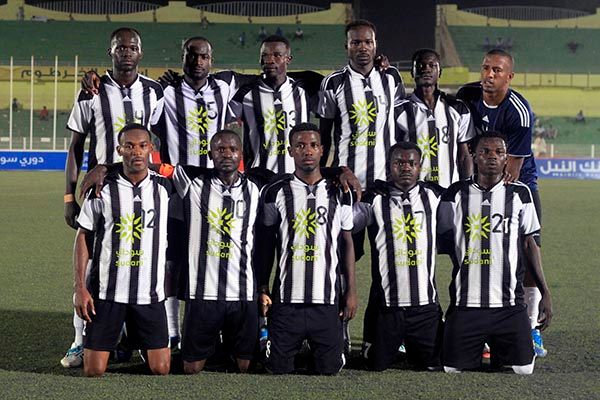 لاعبو الأهلي مدني