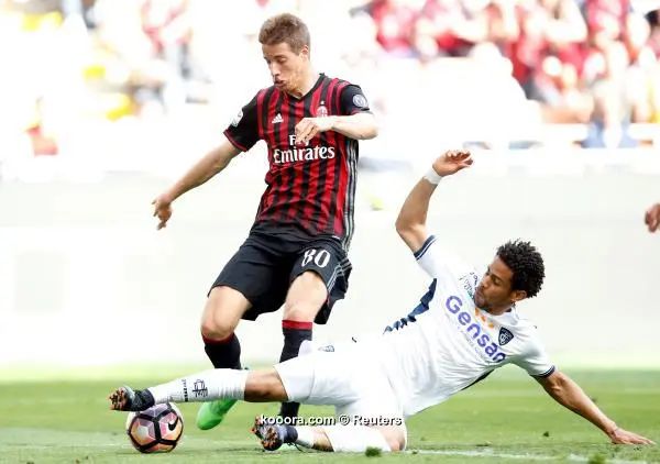 ?i=reuters%2f2017-04-23%2f2017-04-23t152552z_517489719_rc1236156c80_rtrmadp_3_soccer-italy_reuters