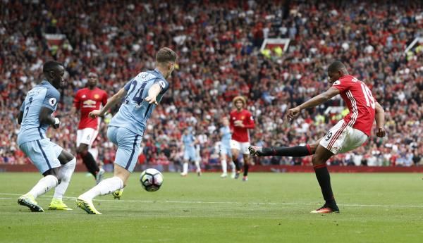 2016-09-10t130018z_116514018_mt1aci14603018_rtrmadp_3_soccer-england-mun-mci_reuters
