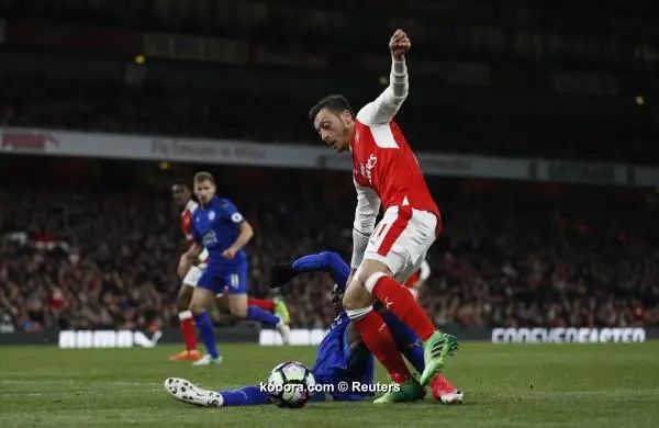 ?i=reuters%2f2017-04-26%2f2017-04-26t202955z_136240195_mt1aci14785145_rtrmadp_3_soccer-england-ars-lei_reuters