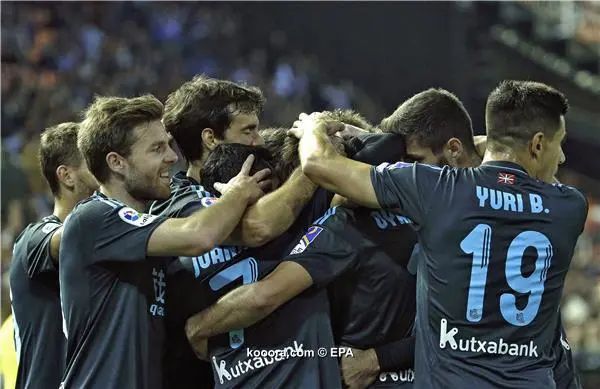 ?i=epa%2fsoccer%2f2017-04%2f2017-04-26%2f2017-04-26-05929642_epa