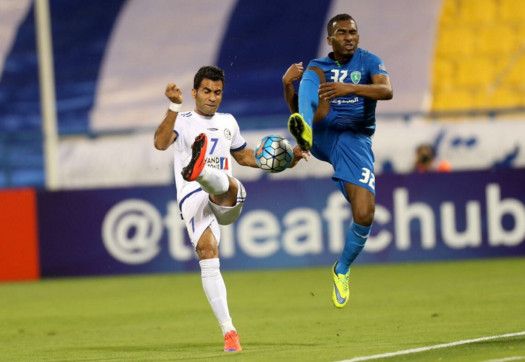 جانب من مباراة الفتح مع استقلال خوزستان