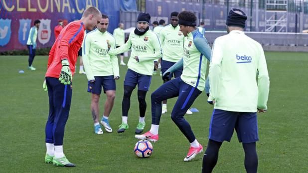 جانب من تدريبات برشلونة 