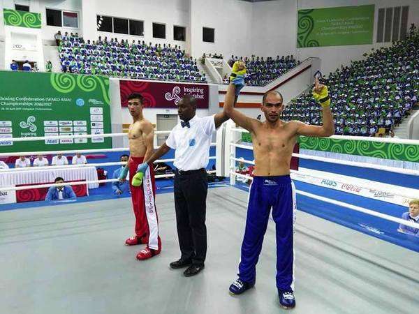 اللاعب الأردني عدي أبو حصوة