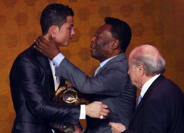 2014-01-13t200752z_229788844_gm1ea1e0bdi01_rtrmadp_3_soccer-awards_reuters