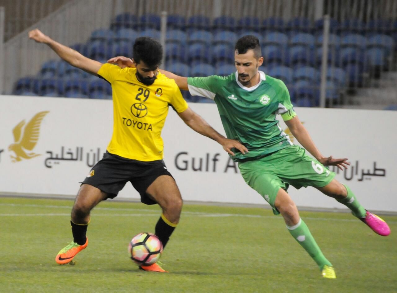لقطة من مباراة الأهلي مع البحرين