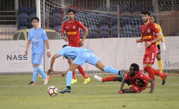 لقطة من مباراة المحرق والرفاع