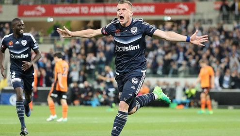 فرحة بيسارت بريشا بعد الهدف