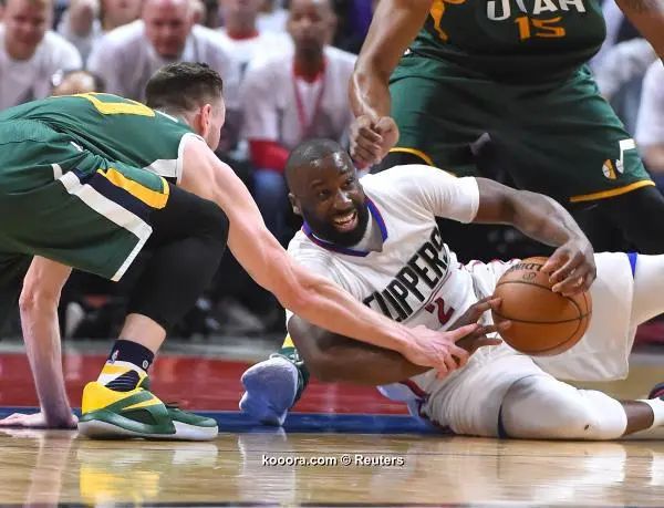 ?i=reuters%2f2017-04-30%2f2017-04-30t232214z_1428070767_nocid_rtrmadp_3_nba-playoffs-utah-jazz-at-los-angeles-clippers_reuters