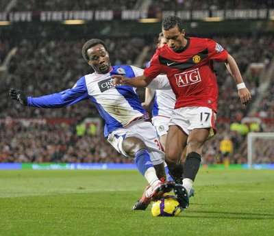 البرتغالي ناني قد يكون مصيره خارج المان