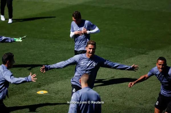 ?i=reuters%2f2017-05-01%2f2017-05-01t095014z_2146870364_rc1be51c9930_rtrmadp_3_soccer-champions-mad-atm-training_reuters