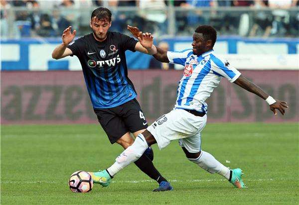 مونتاري غادر الملعب محتجًا على الهتافات العنصرية