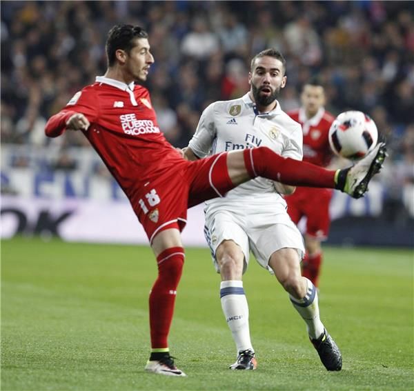 جانب من لقاء سابق بين ريال مدريد وإشبيلية