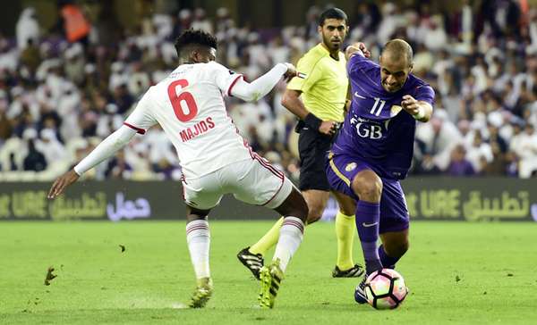 من مواجهة سابقة بين الشارقة والعين