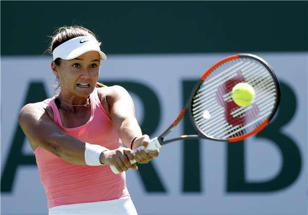  لورين ديفيز