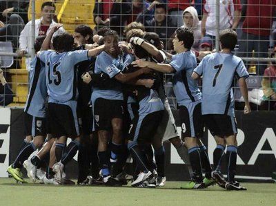 أوروجواي تفوز على كوستاريكا بهدف نظيف في تصفيات كأس العالم 2010