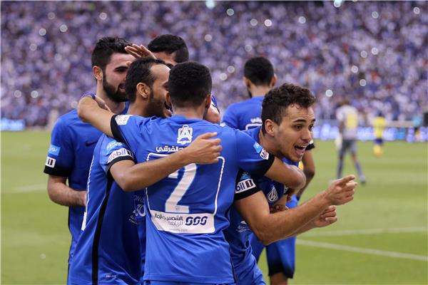 الهلال يحتفل بلقب الدوري