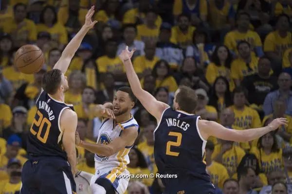 ?i=reuters%2f2017-05-05%2f2017-05-05t053146z_2036046975_nocid_rtrmadp_3_nba-playoffs-utah-jazz-at-golden-state-warriors_reuters