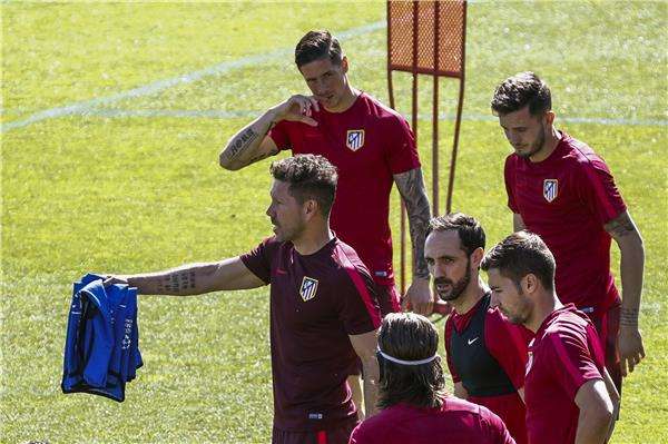 خوانفران بين لاعبي أتلتيكو مدريد