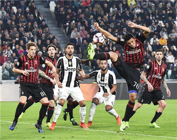 مباراة سابقة ليوفنتوس وميلان