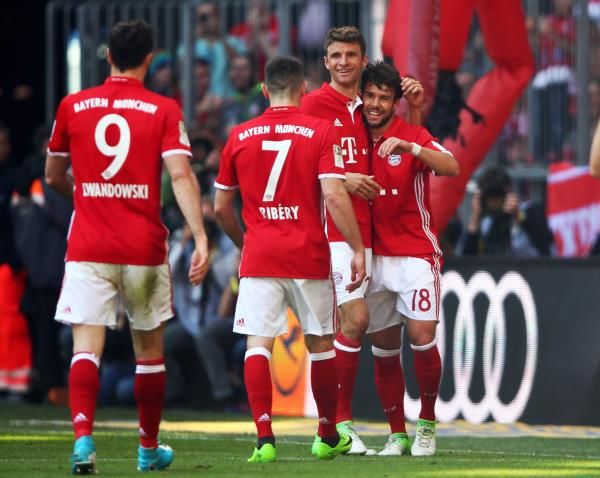 فرحة لاعبي بايرن ميونيخ