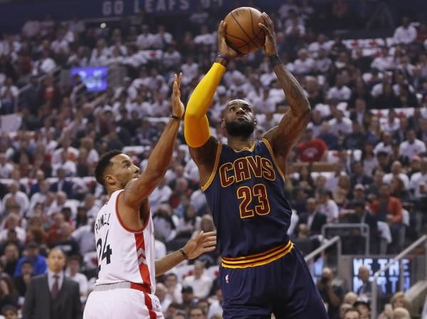 2017-05-06t022242z_821385139_nocid_rtrmadp_3_nba-playoffs-cleveland-cavaliers-at-toronto-raptors_reuters