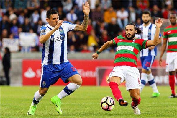 جانب من لقاء بورتو وماريتيمو