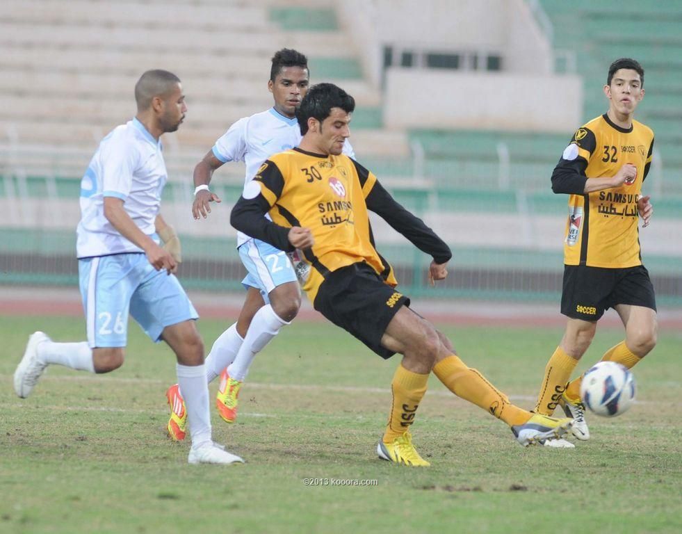 جانب من مواجهة سابقة بين القادسية والسالمية