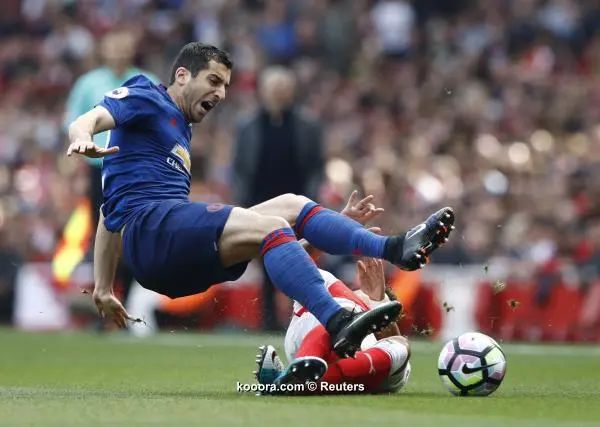 ?i=albums%2fmatches%2f1451181%2f2017-05-07t150557z_137171157_mt1aci14790418_rtrmadp_3_soccer-england-ars-mun_reuters