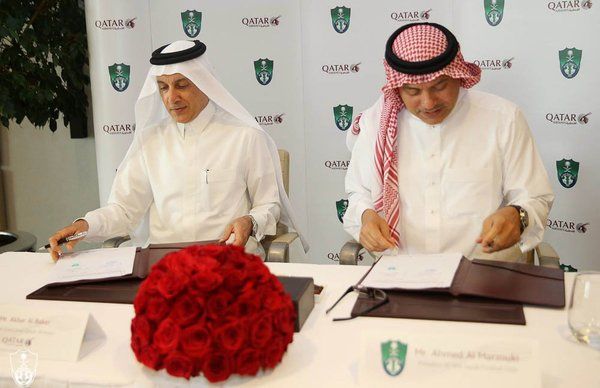 المرزوقي والباكر لدى تجديد عقد الرعاية