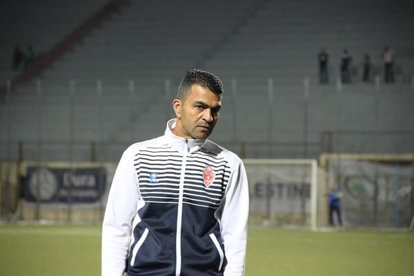 أيمن صندوقة