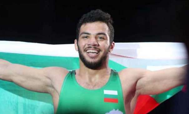 طارق عبد السلام 