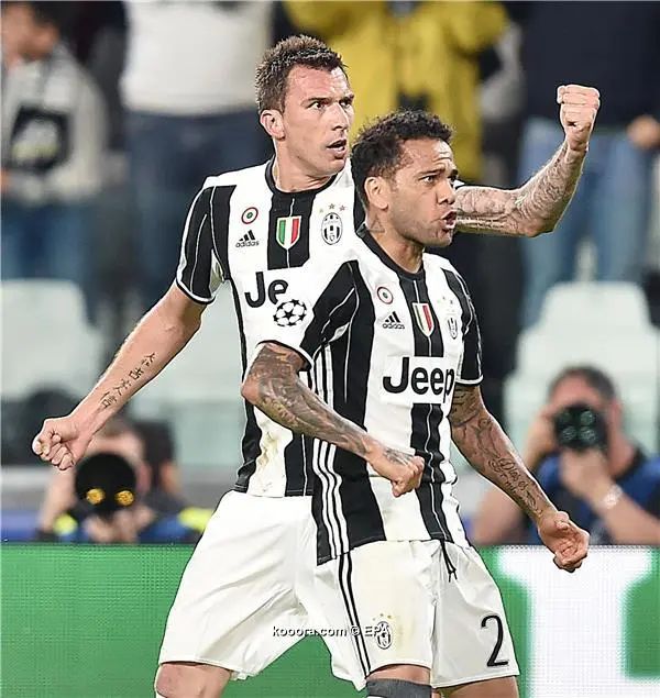 ?i=epa%2fsoccer%2f2017-05%2f2017-05-09%2f2017-05-09-05953516_epa