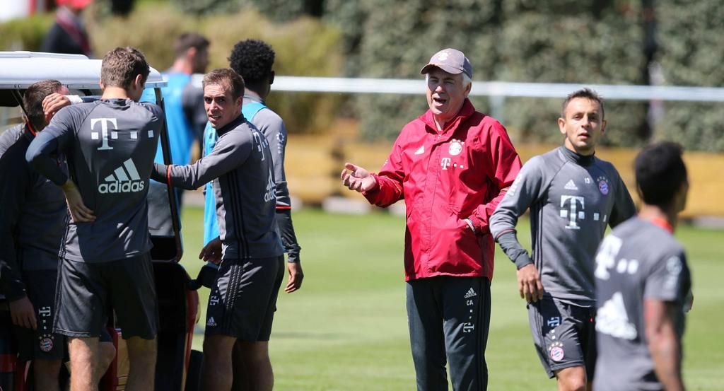 308941185-fc-bayern-muenchen-RBa7