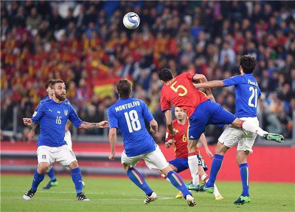 جانب من لقاء الذهاب