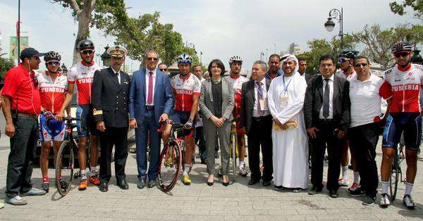 جانب من انطلاق بطولة تونس للدراجات