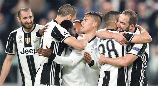 لاعبو يوفنتوس