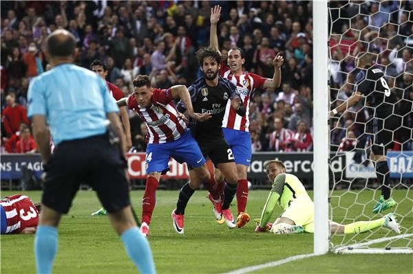 إيسكو بعد إحراز الهدف القاتل