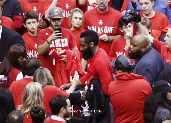 ?i=epa%2fbasketball%2f2017-05%2f2017-05-12-05958462_epa