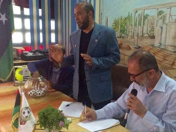 من الاجتماع