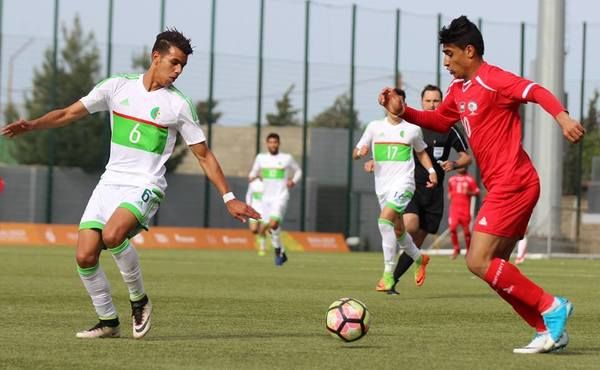 جانب من لقاء فلسطين والجزائر